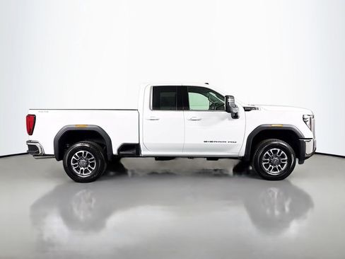 New 2026 GMC Sierra 2500 SLE w/ SLE Value Package; AWD/4WD image 8