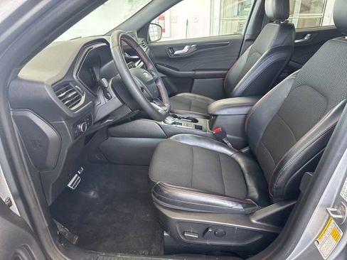 Certified 2023 Ford Escape ST-Line w/ Tech Pack #1 AWD/4WD image 16