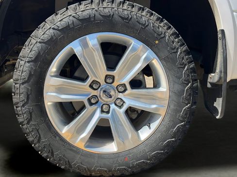 Used 2018 Ford F150 Platinum w/ Max Trailer Tow Package AWD/4WD image 20