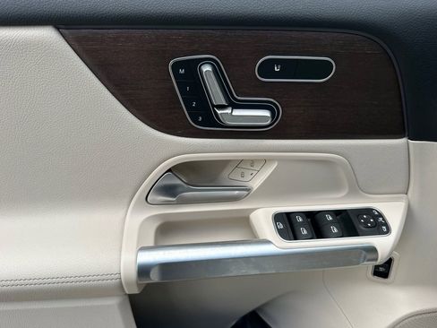 Used 2023 Mercedes-Benz EQB 300 300 w/ Exclusive Package image 25