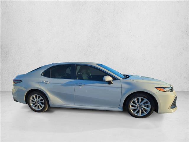 Used 2023 Toyota Camry LE FWD image 5