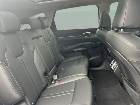 New 2026 Kia Sorento S w/ S Panoramic Sunroof Package image 36