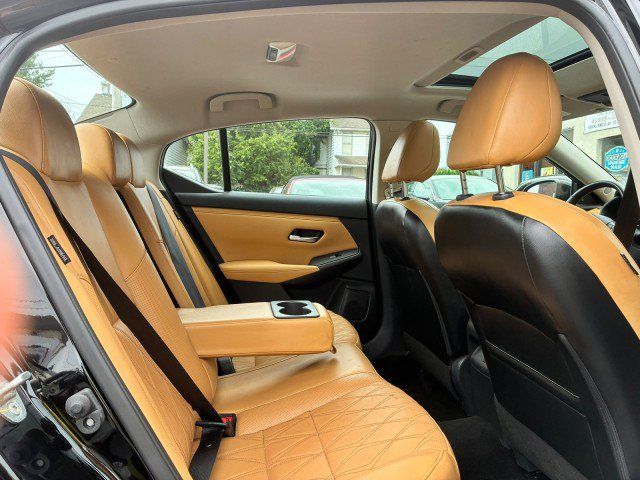 Used 2021 Nissan Sentra SV w/ SV Premium Package FWD image 14