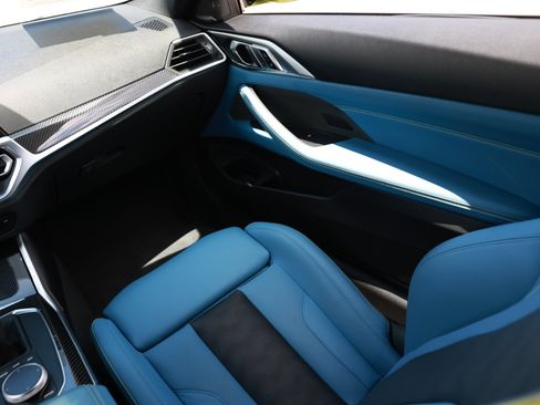 Used 2021 BMW M4 Coupe w/ Executive Package RWD image 26