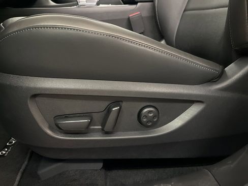 Certified 2025 INFINITI QX50 Luxe image 11