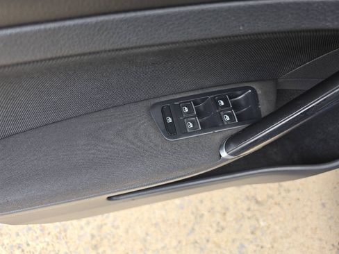 Used 2016 Volkswagen GTI S FWD image 8