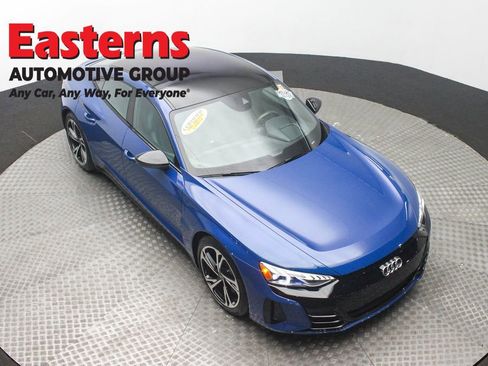 Used 2022 Audi e-tron GT Premium Plus w/ Performance Package image 3