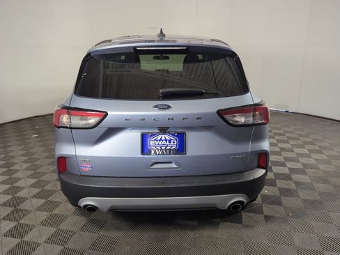 Used 2022 Ford Escape SE image 6