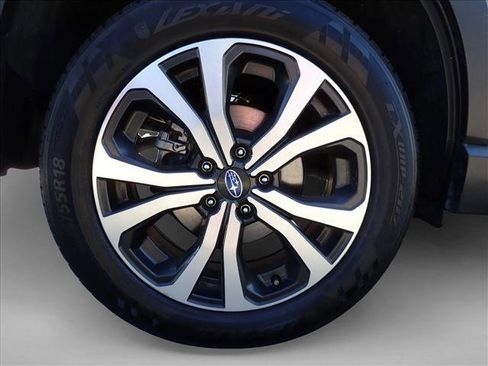 Used 2023 Subaru Forester Limited AWD/4WD image 6