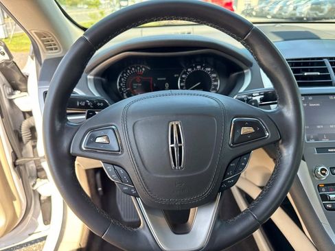 Certified 2020 Lincoln MKZ w/ Convenience Package image 26