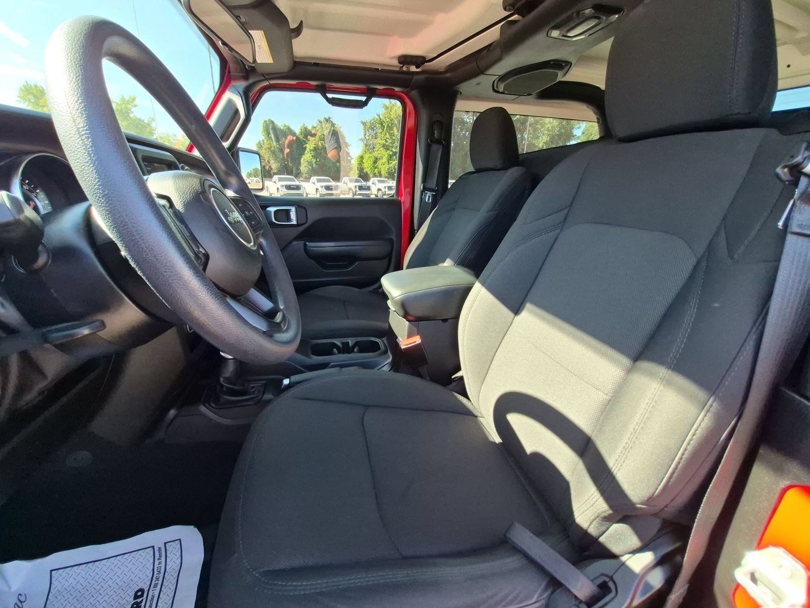 Used 2022 Jeep Wrangler Sport AWD/4WD image 19