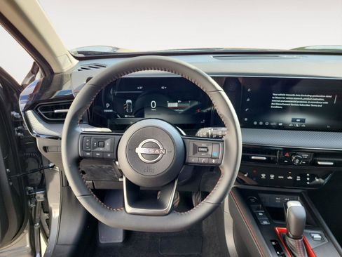 New 2026 Nissan Kicks SR w/ Cold Weather Package image 16