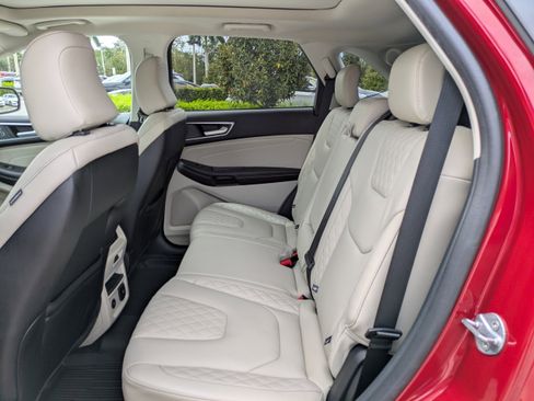 Used 2024 Ford Edge Titanium w/ Titanium Elite Package image 17