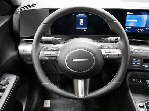 Certified 2025 Hyundai Kona SEL AWD/4WD image 14