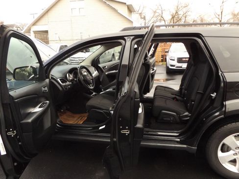 Used 2012 Dodge Journey SXT image 12