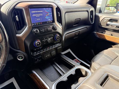 Used 2021 Chevrolet Silverado 2500 High Country w/ Z71 Off-Road Package AWD/4WD image 32
