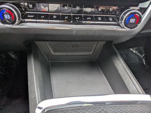 Certified 2025 Chevrolet Equinox RS w/ Safety and Technology Package image 16