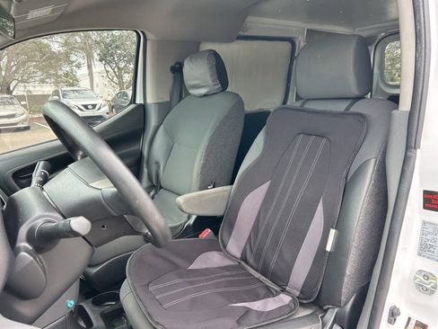 Used 2019 Nissan NV200 SV w/ Back Door Glass Package image 16