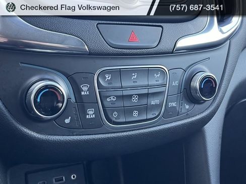 Used 2020 Chevrolet Equinox LT w/ Midnight Edition image 39