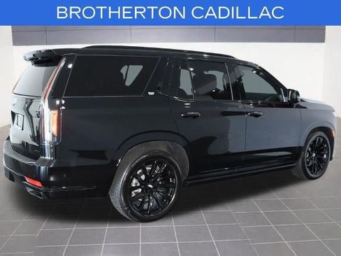 Certified 2023 Cadillac Escalade Sport Platinum w/ LPO, ONYX Package AWD/4WD image 9