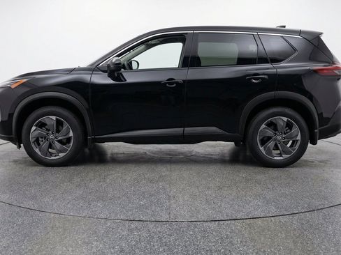 Used 2025 Nissan Rogue SV FWD image 5