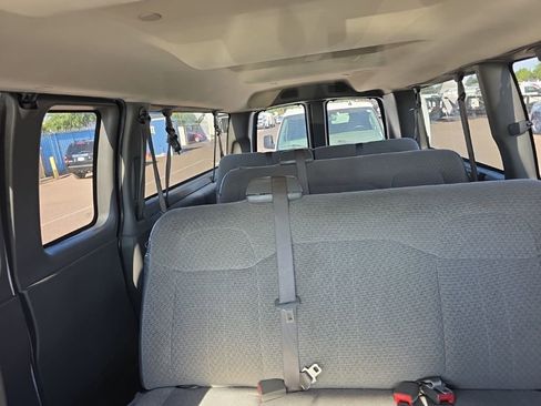 Used 2017 Chevrolet Express 3500 LT w/ LT Preferred Equipment Group RWD image 13