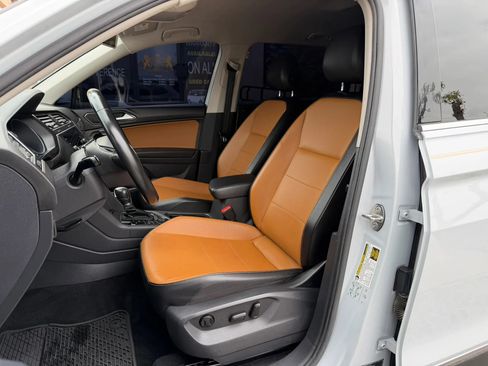 Used 2018 Volkswagen Tiguan SE AWD/4WD image 9