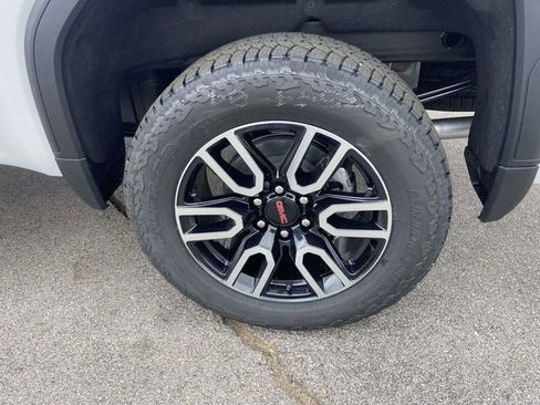 New 2026 GMC Sierra 1500 AT4 w/ AT4 Premium Package image 8