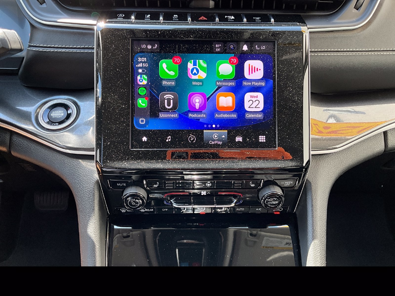 Used 2020 Jeep Grand Cherokee Altitude AWD/4WD image 15