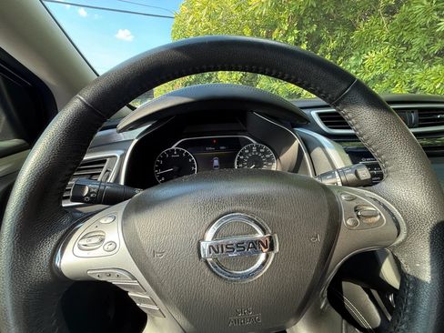 Used 2017 Nissan Murano SV FWD image 38
