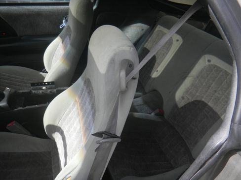 Used 2002 Chevrolet Camaro 2dr Sport w/ Preferred Equipment Group 1 image 15