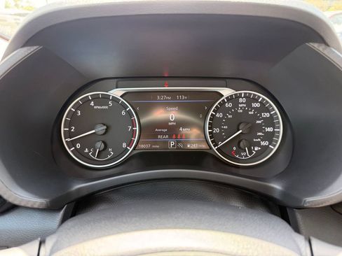 Certified 2024 Nissan Sentra SR FWD image 15