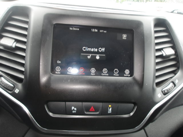 Used 2020 Jeep Cherokee Latitude Lux w/ Quick Order Package 26H Lux AWD/4WD image 18