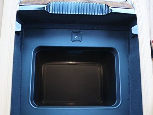 Used 2023 Jeep Grand Wagoneer Series III image 36