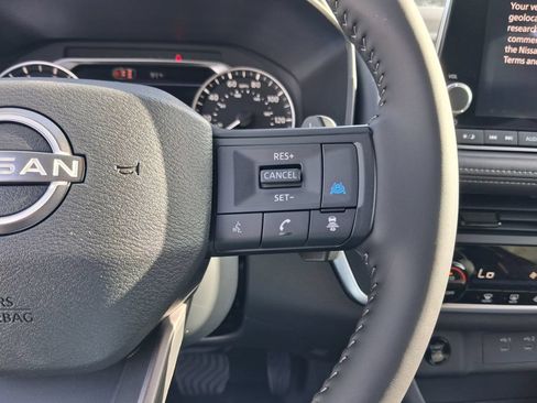 Used 2026 Nissan Rogue SV FWD image 19