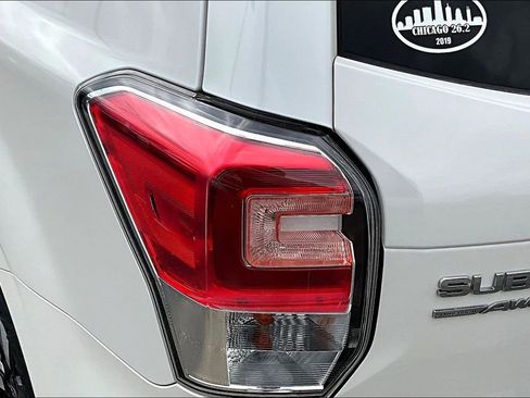 Used 2017 Subaru Forester 2.5i Premium w/ All-Weather Package AWD/4WD image 19