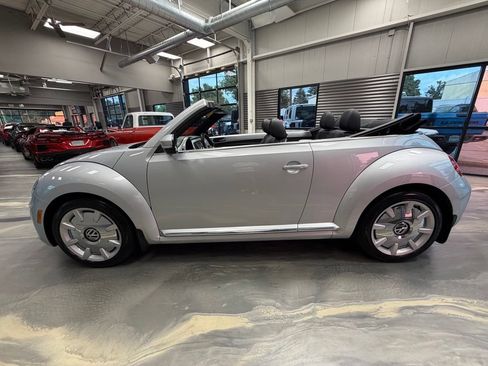 Used 2016 Volkswagen Beetle 1.8T SEL FWD image 35
