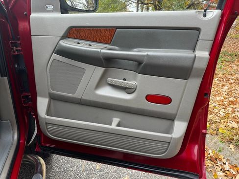 Used 2006 Dodge Ram 1500 Truck SLT w/ Trailer Tow Group image 10