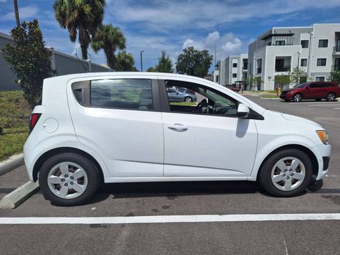 Used 2014 Chevrolet Sonic LS FWD image 5