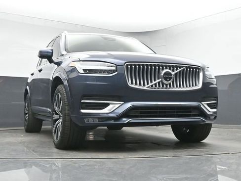Used 2023 Volvo XC90 B5 Plus w/ Protection Package Premier AWD/4WD image 11