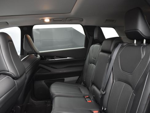 Used 2023 INFINITI QX60 Pure image 8