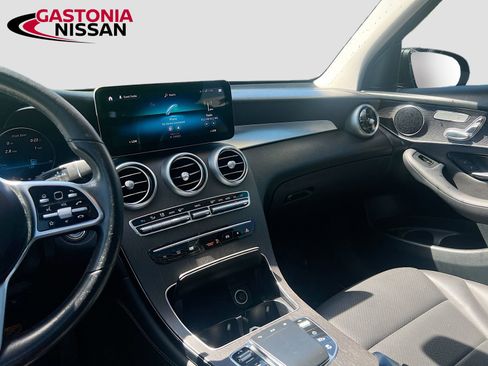 Used 2021 Mercedes-Benz GLC 300 image 31
