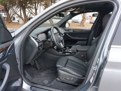 Used 2024 BMW X3 sDrive30i image 2