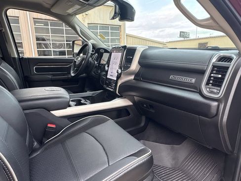 Used 2024 RAM 3500 Laramie AWD/4WD image 29