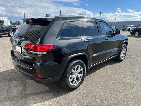 Used 2018 Jeep Grand Cherokee Laredo image 5