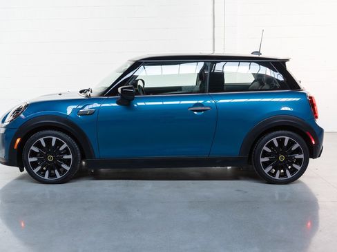 Used 2023 MINI Cooper SE image 14