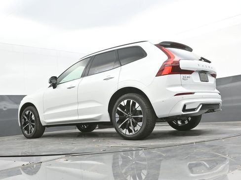 New 2026 Volvo XC60 B5 Plus w/ Protection Package Premier AWD/4WD image 32