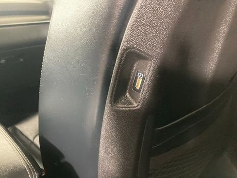 Used 2021 Kia Sorento S w/ Panoramic Sunroof Package image 17