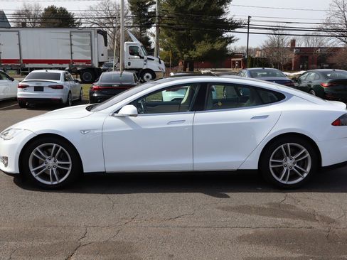 Used 2016 Tesla Model S 70D AWD/4WD image 9