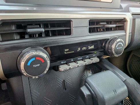 Used 2024 Toyota Tacoma SR5 RWD image 20